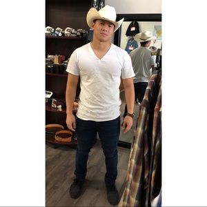 Meet your Posher, Sinson